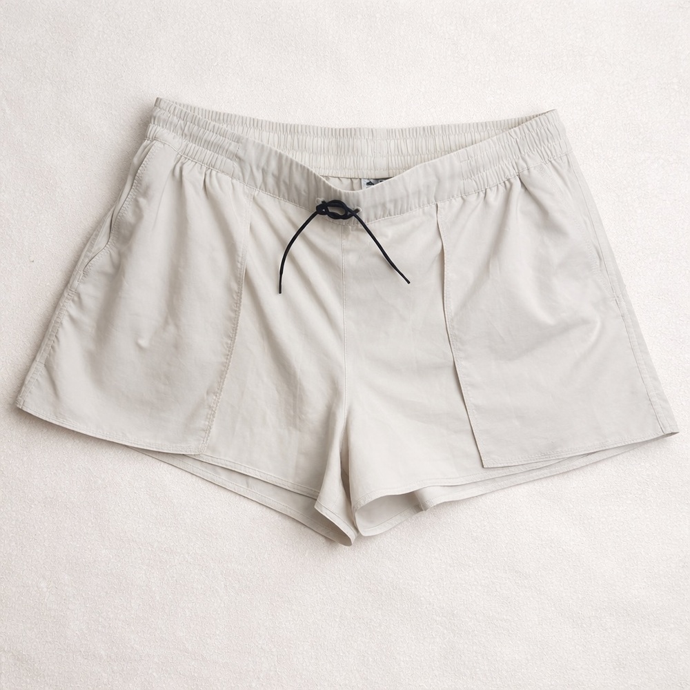 Adidas Parley Performance Plus size 2XL Cream Running Athletic Short (16-18 US)